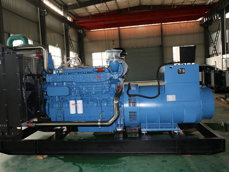玉柴300KW发电机组