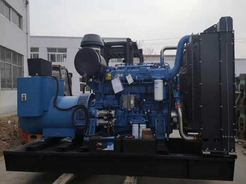 玉柴200KW发电机组